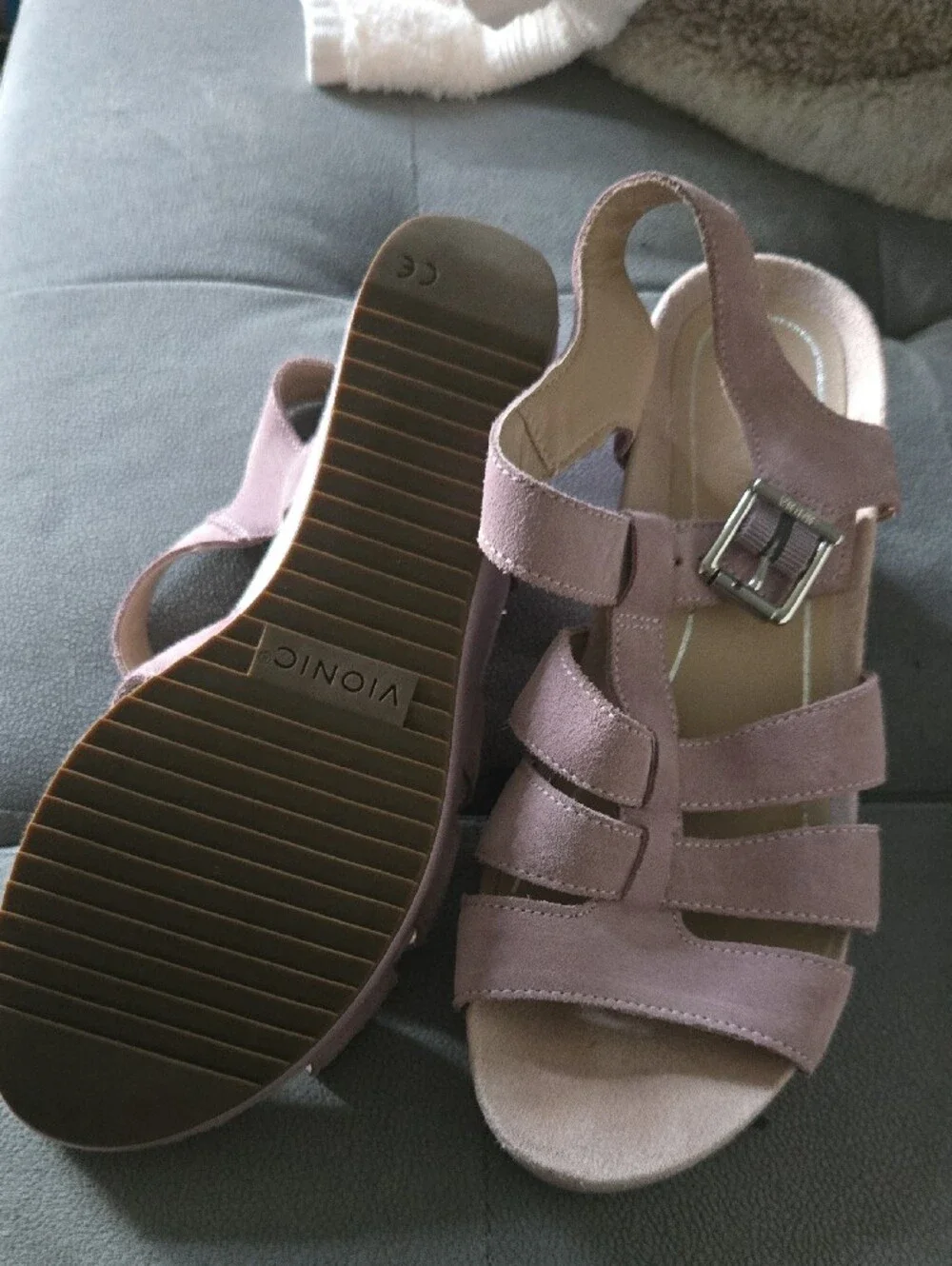 Vionic Lavender Suede Strappy Wedge Sandals